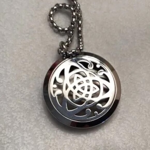Versatile Celtic Silver Locket Pendant Necklace - Picture 12 of 14